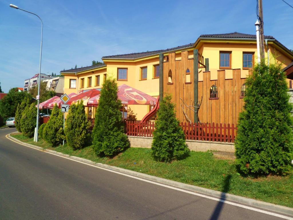Hotel Pohadka Мост Екстер'єр фото